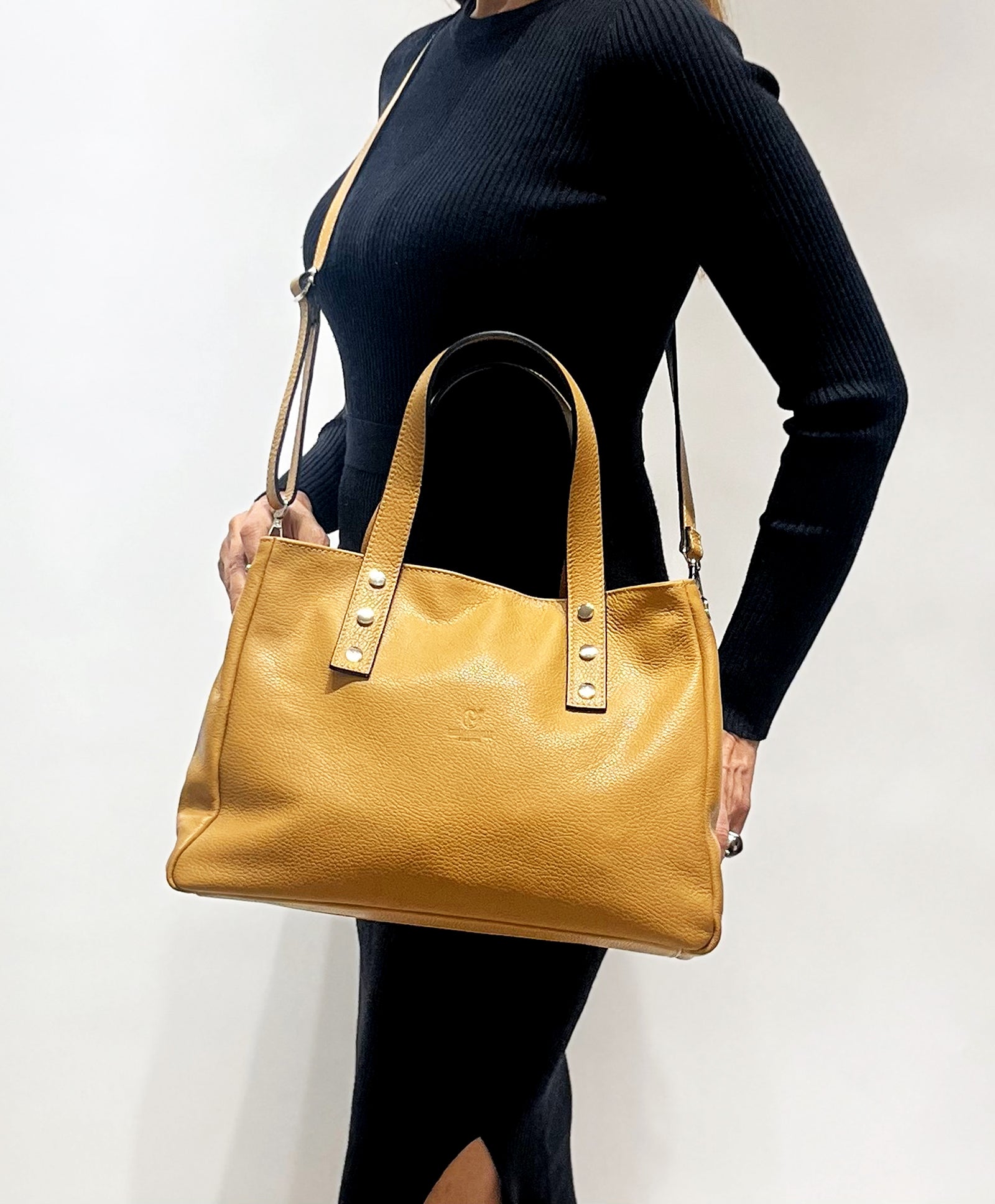 Serenata Shoulder Bag