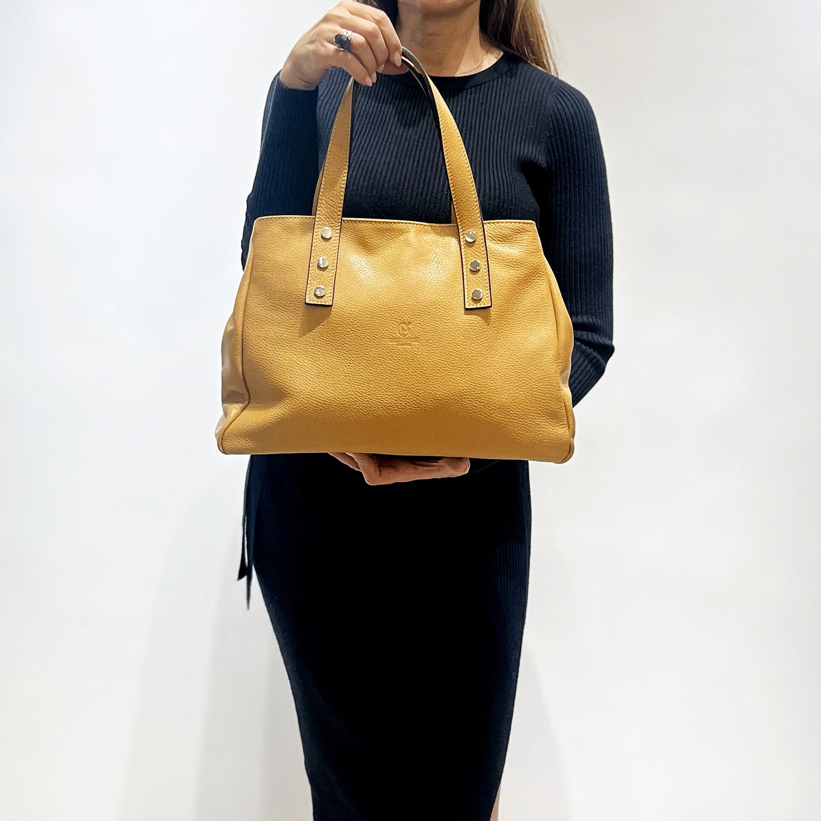 Serenata Shoulder Bag