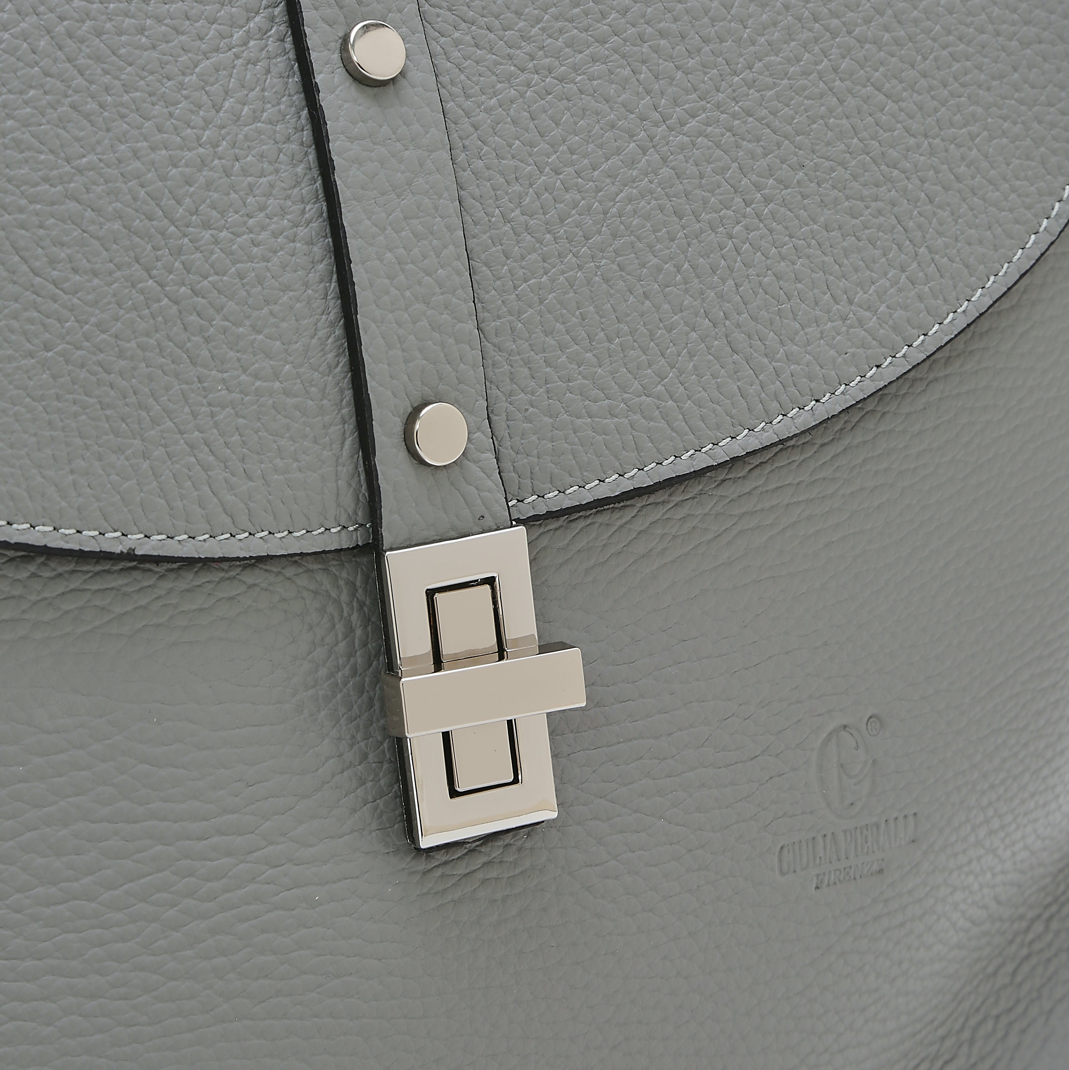 Clara Satchel