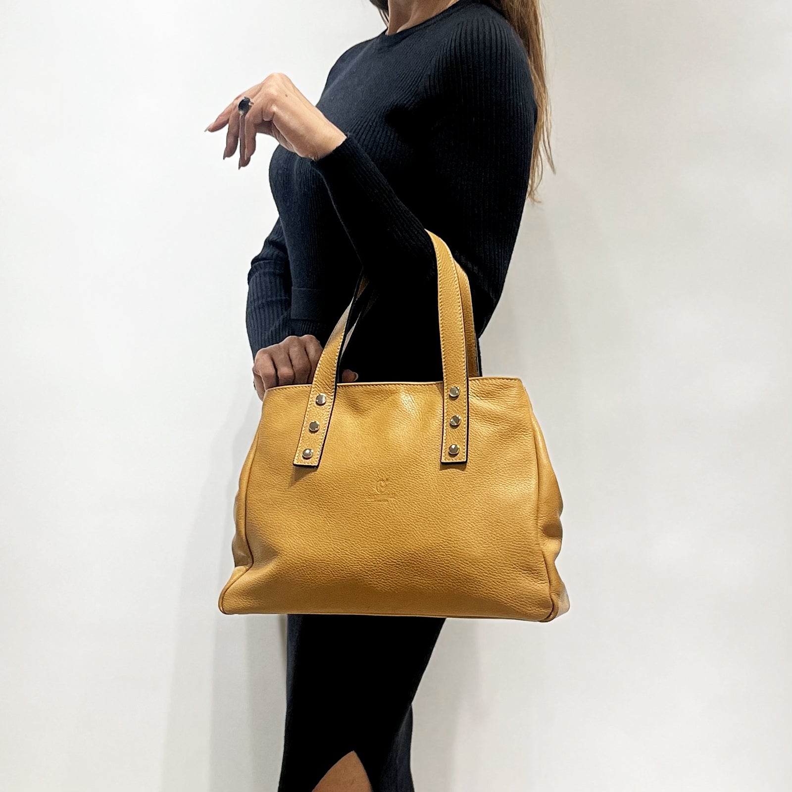 Serenata Shoulder Bag